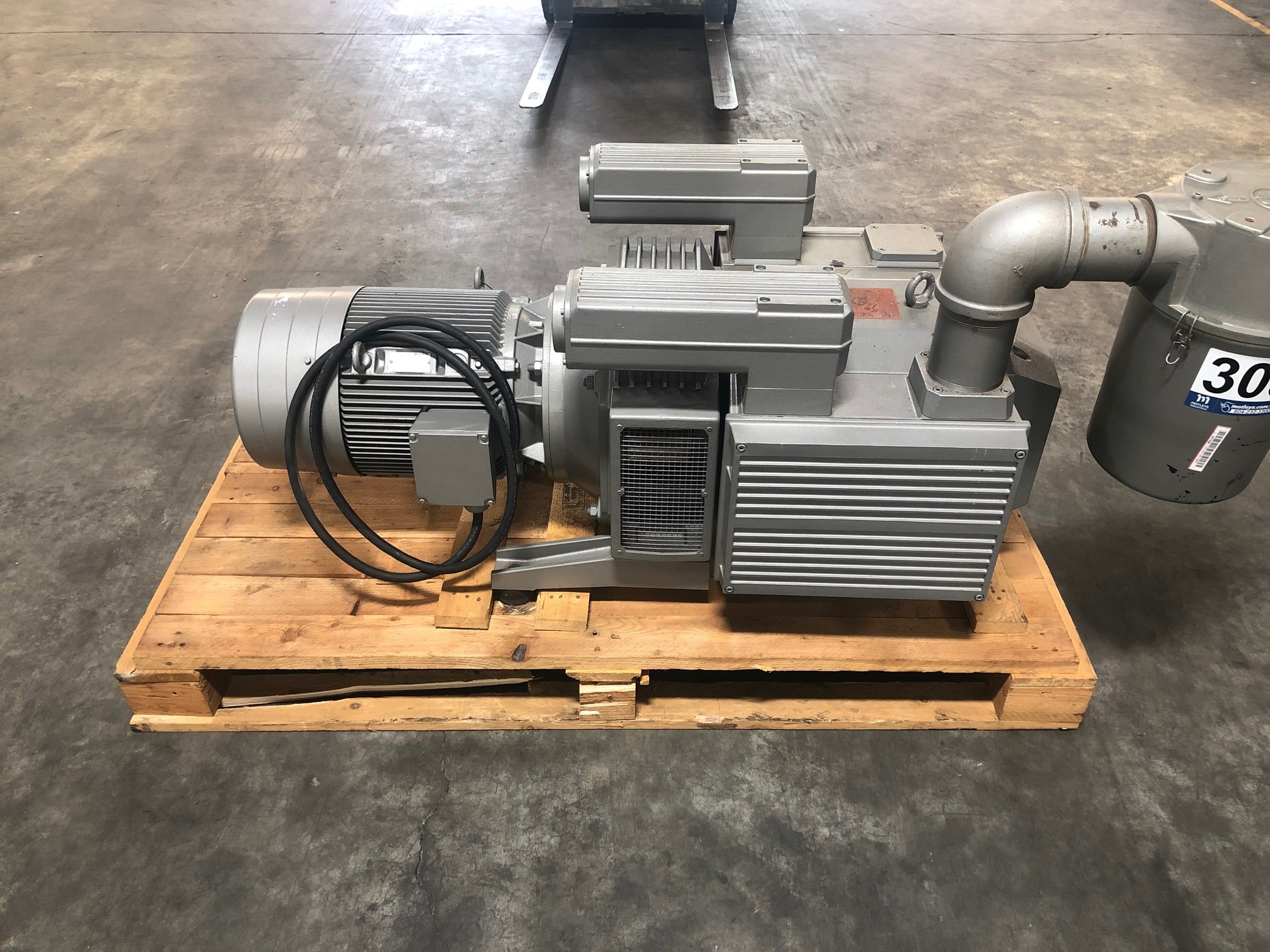 2011 Becker VTLF 2.400/0-79 Used Vacuum Pumps | CNC Router Store