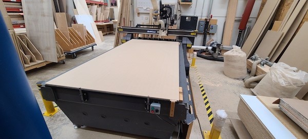 2005 MULTICAM 3000 3-204-R Used 3 Axis CNC Routers | CNC Router Store